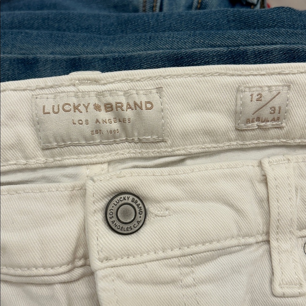 Lucky Brand Women’s Off-White Sweet Boot Cut Jeans size 12/31